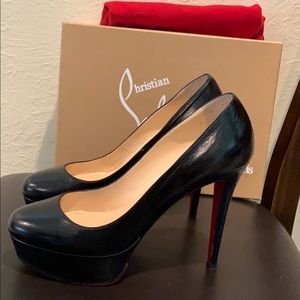 Christian Louboutin Bianca black leather pumps 39